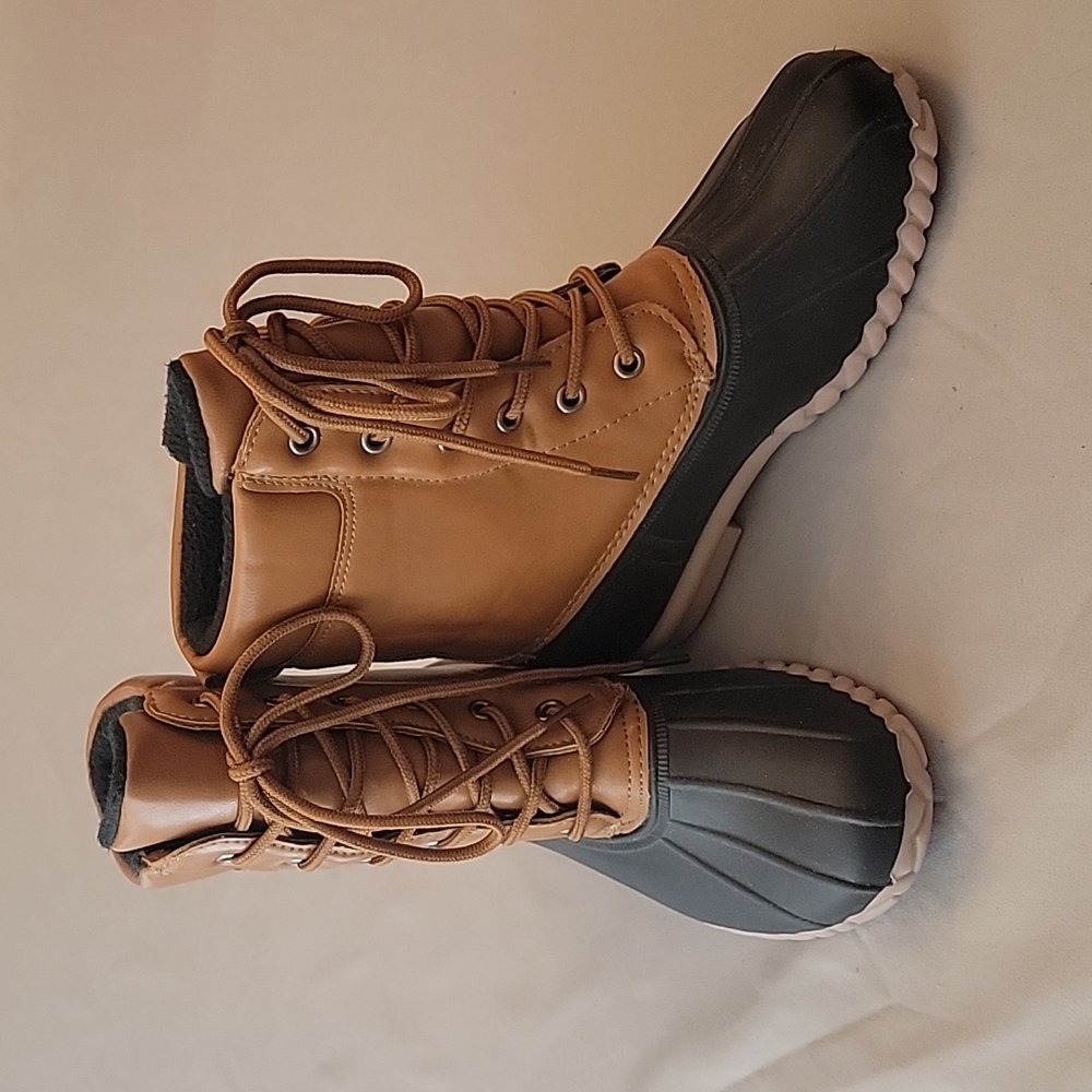 Pierre Dumas Kids Snow Boots sz. 2 youth, Brown